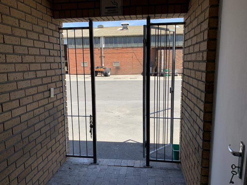 To Let commercial Property for Rent in Epping Western Cape